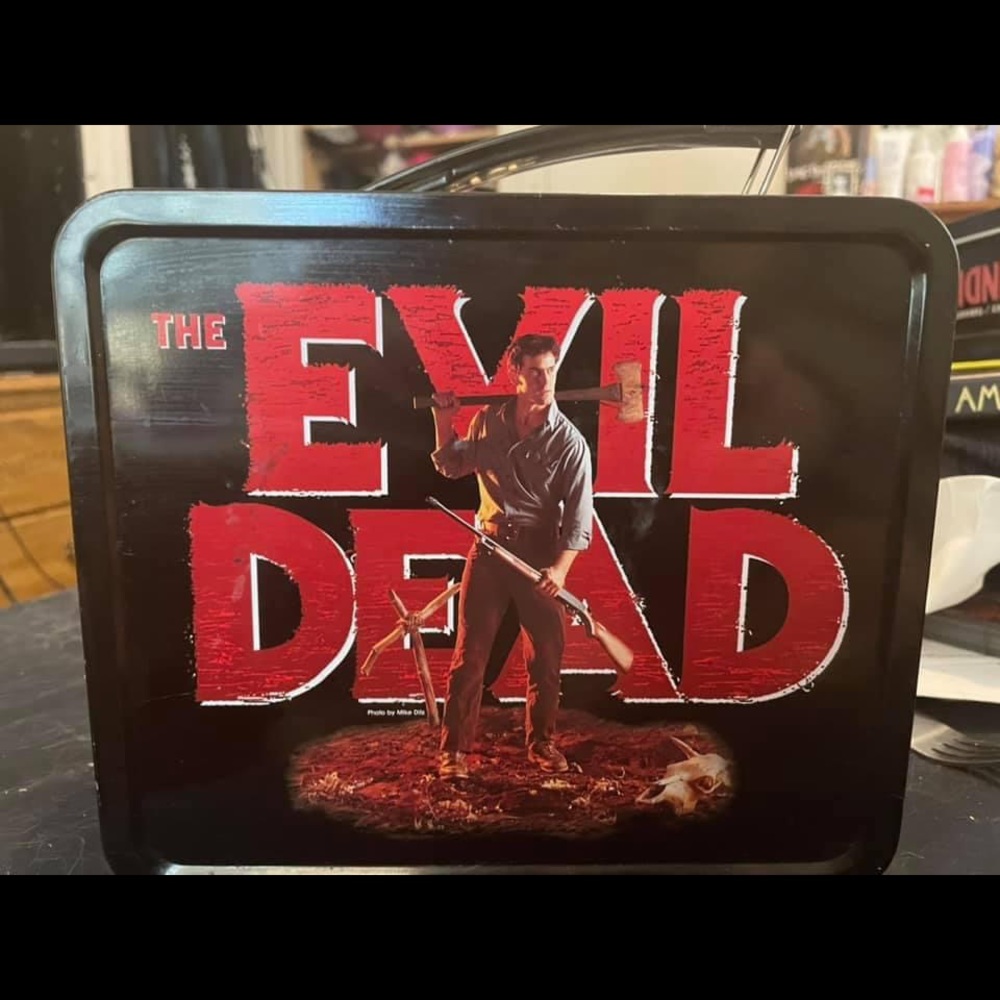 Evil Dead Lunchbox in great condition